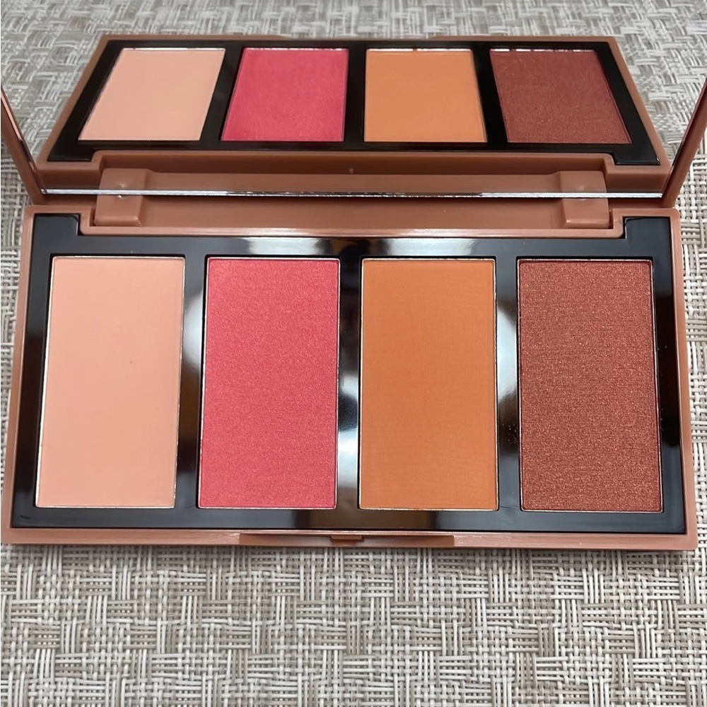 Violet Voss Whispering Rosé Blush Palette